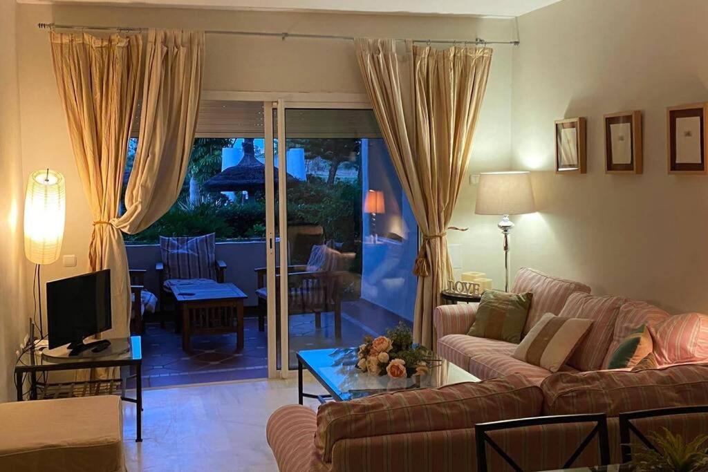 Apartamento En Playa Del Infante روتا المظهر الخارجي الصورة
