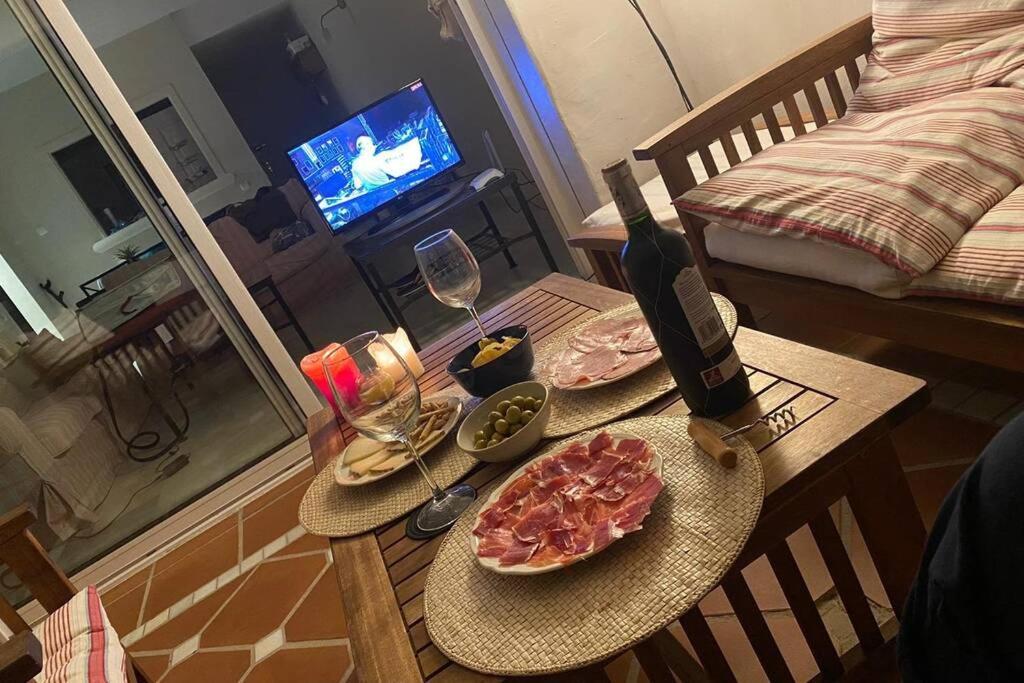 Apartamento En Playa Del Infante روتا المظهر الخارجي الصورة