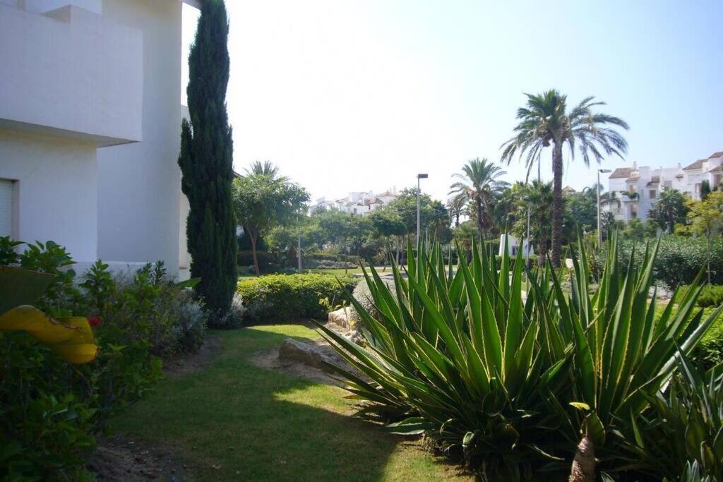 Apartamento En Playa Del Infante روتا المظهر الخارجي الصورة