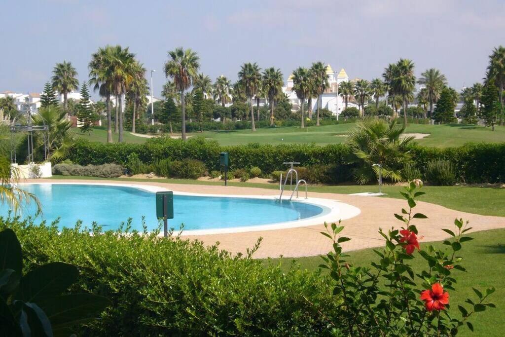 Apartamento En Playa Del Infante روتا المظهر الخارجي الصورة