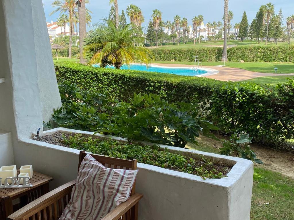 Apartamento En Playa Del Infante روتا المظهر الخارجي الصورة