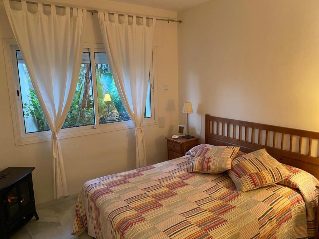 Apartamento En Playa Del Infante روتا المظهر الخارجي الصورة