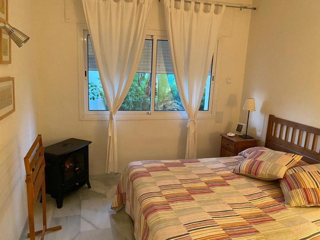 Apartamento En Playa Del Infante روتا المظهر الخارجي الصورة