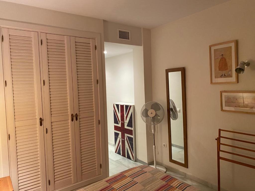 Apartamento En Playa Del Infante روتا المظهر الخارجي الصورة